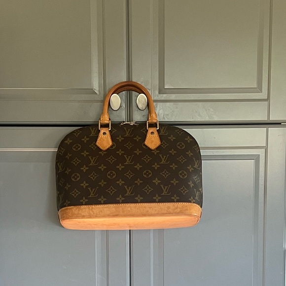 LOUIS VUITTON ALMA PM in Monogram. - Picture 3 of 10